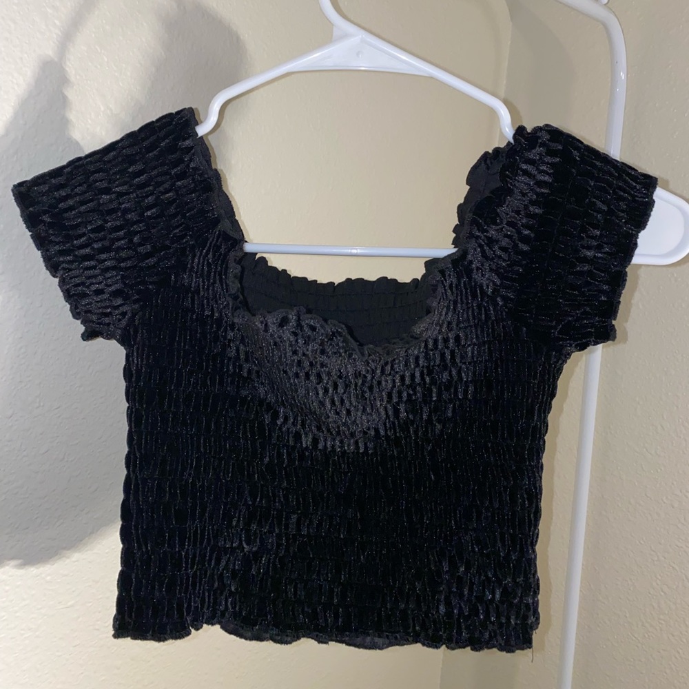 Topshop Black Velvet Off the shoulder Crop Top Size 4 (Small)